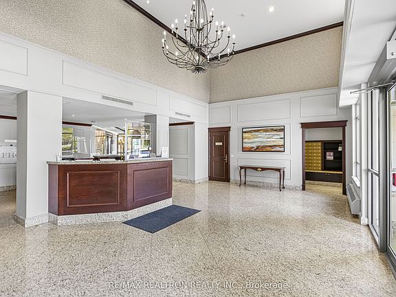 5th image of 1 Clairtrell Rd #205