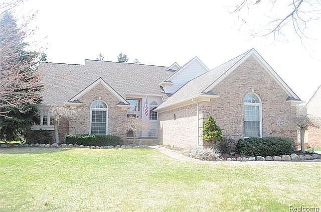 1st image of 43105 Ashbury Dr