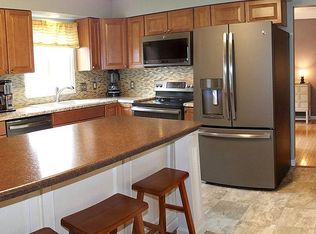 318 Morningside Dr, Saint Peters, MO