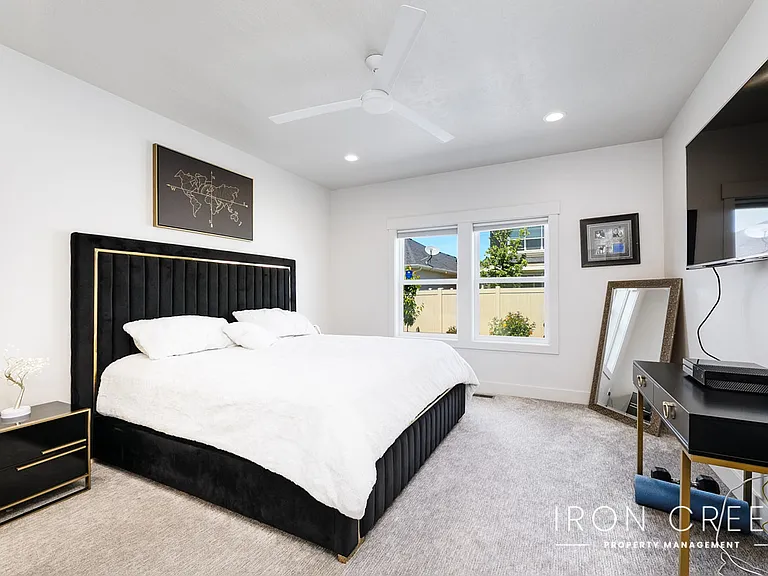 1478 W Fluorite St — Photo 9