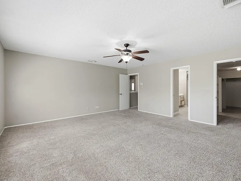 4507 Sherwood Way — Photo 14