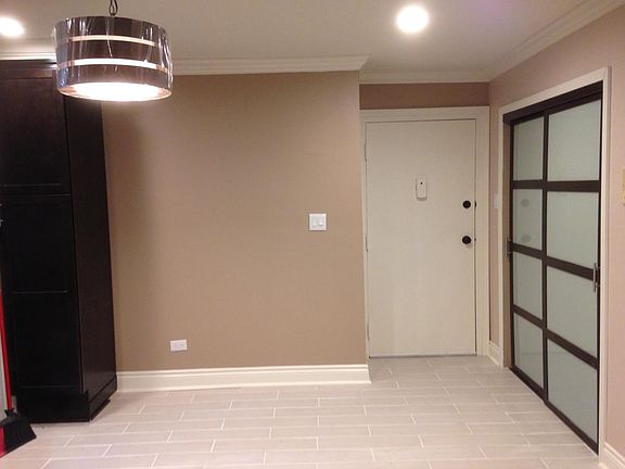 Door to hallway and closet