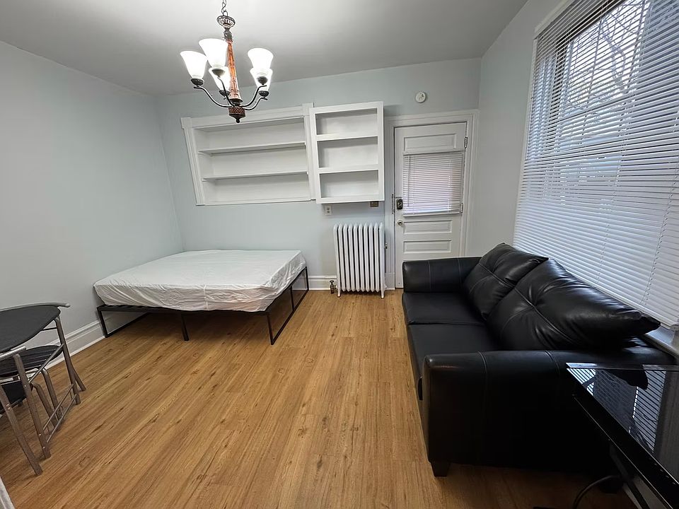 2nd image of 711 E Ann St APT 5