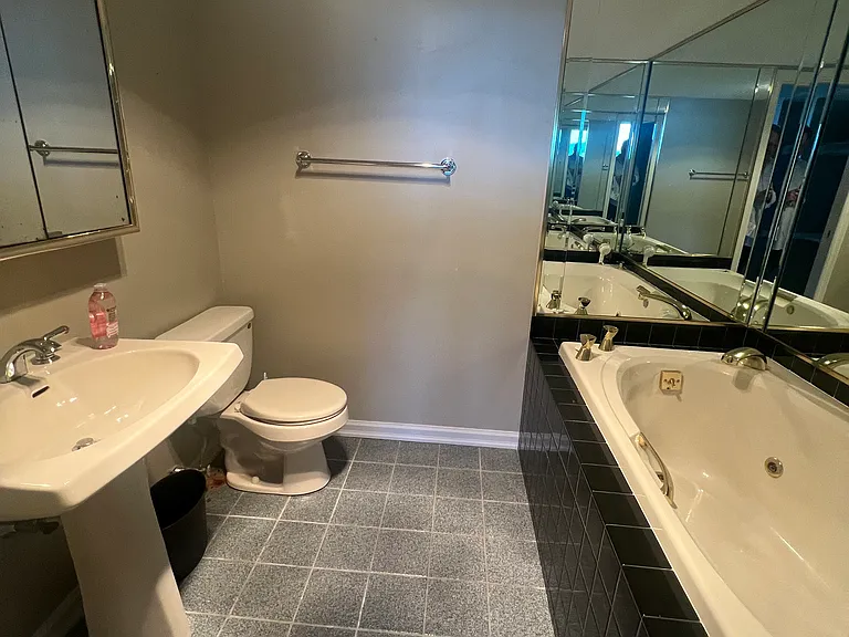 220 Linden St #707 — Photo 9