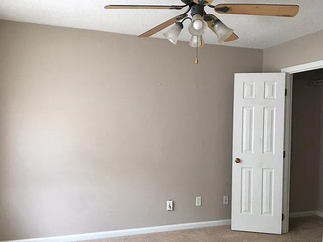 4115 Kaplan Dr — Photo 11