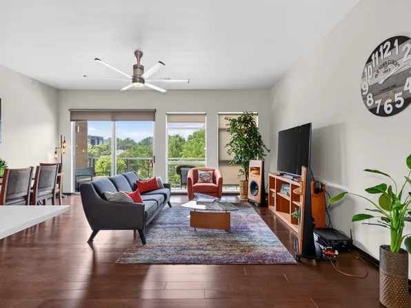 819 E Mifflin St #304, Madison, WI 53703
