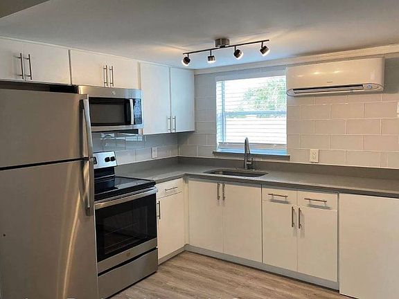 4th image of 635 N Lime Ave #205A