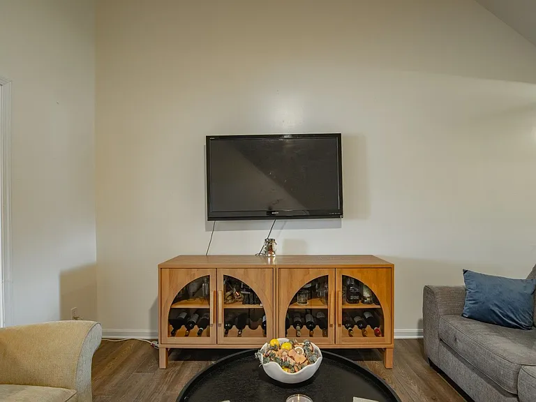 114 Twin Lakes Dr — Photo 11