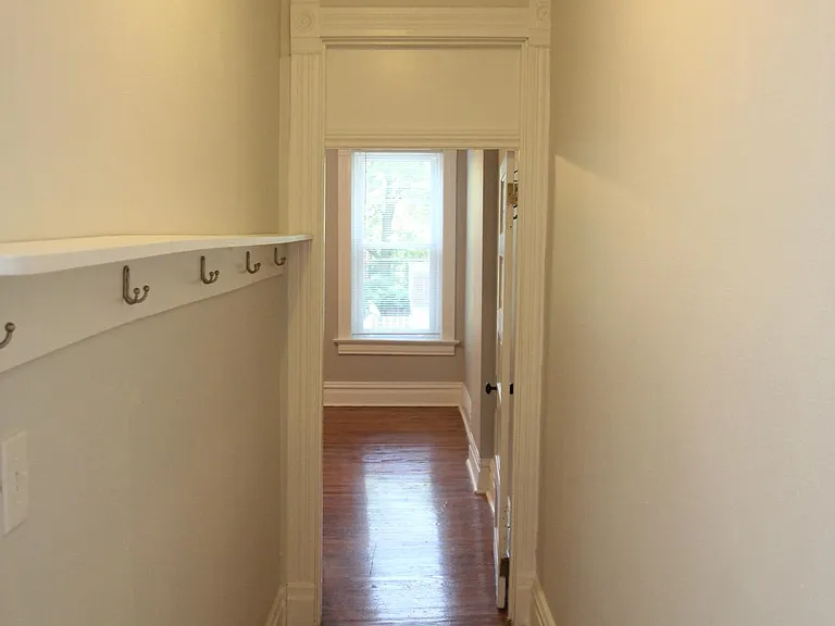 7422 Maple Ave #A — Photo 10