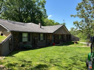 348 Holt Spring Rd, Marionville, MO 65705