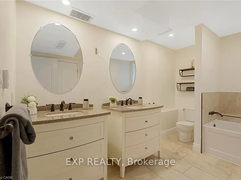 46 Herkimer St #2 — Photo 23