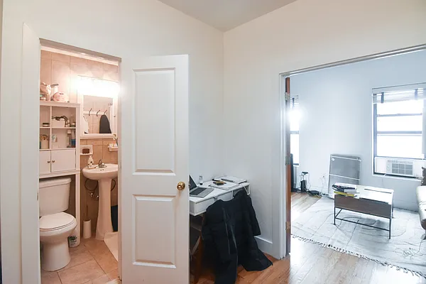 Rented by The Agency | media 7