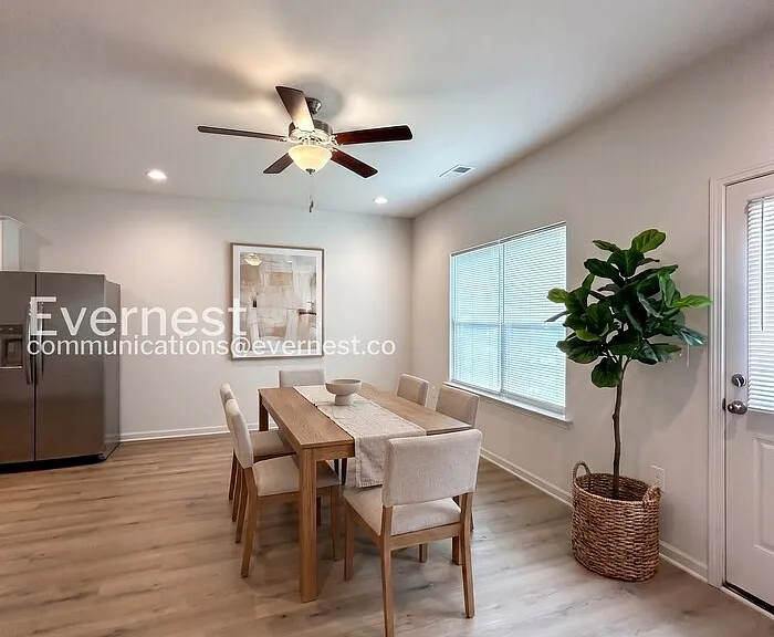 725 N McFarland St — Photo 2