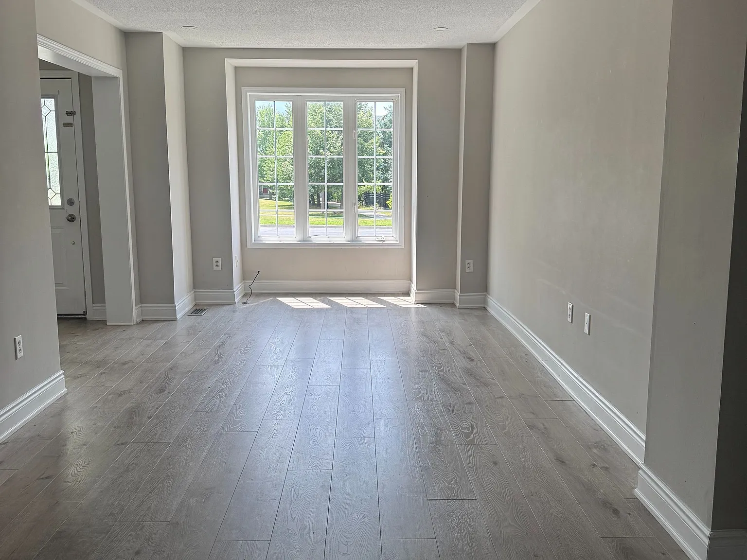 3 bed, $3,300 — Photo 4