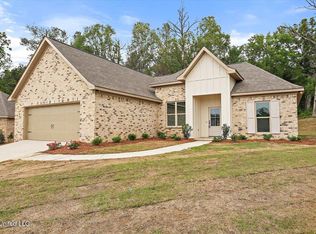745 Magnolia Point Cir, Pearl, MS 39208