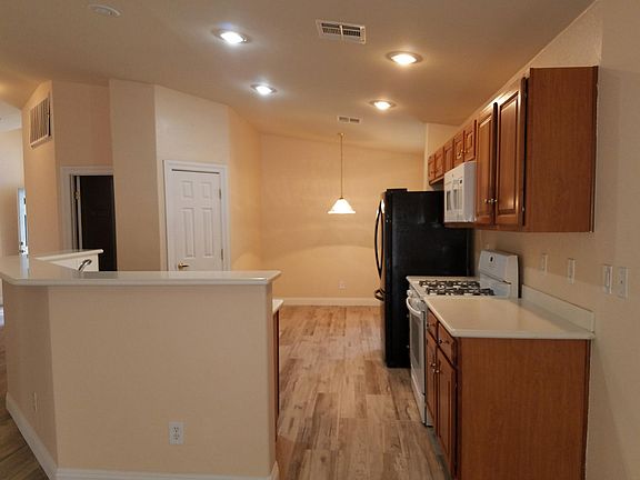 5th image of 8420 Carbon Heights Ct