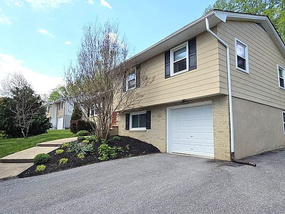 5th image of 1400 Wildwood Dr