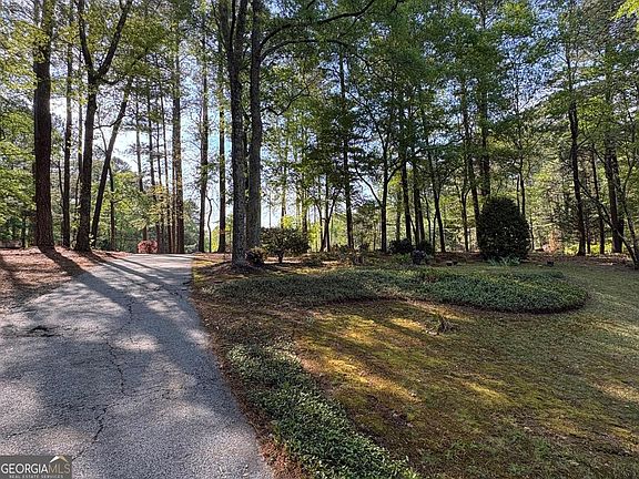 5th image of 3121 Bonds Lake Rd NW