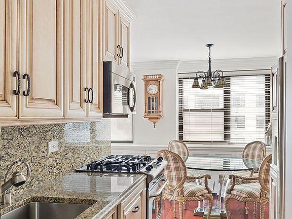 2nd image of 233 E 69th St APT 10I