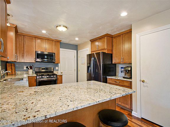 2nd image of 1902 Auburn Ave