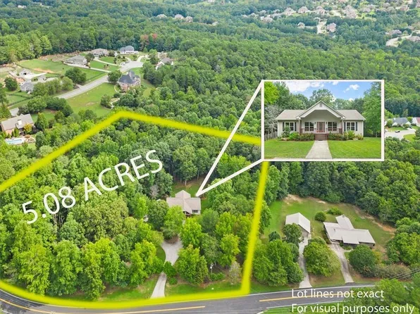 4817 Cash Rd, Flowery Branch, GA 30542