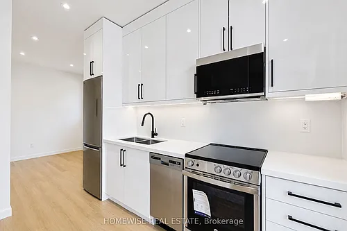 159 Locksley Ave #GRDN Photo 1