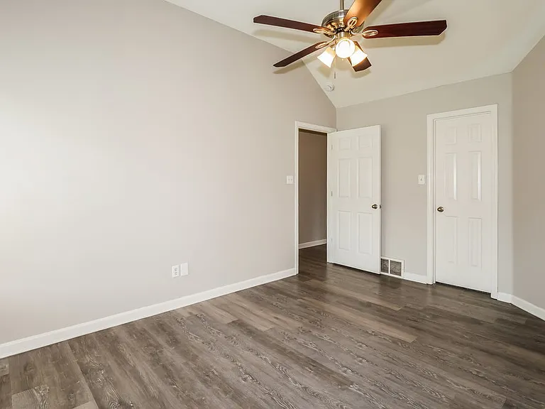 8280 Dexter Ridge Cv E — Photo 8