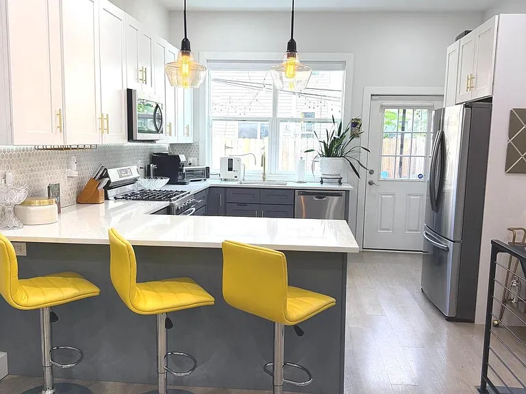 2239 Tasker St — Photo 8