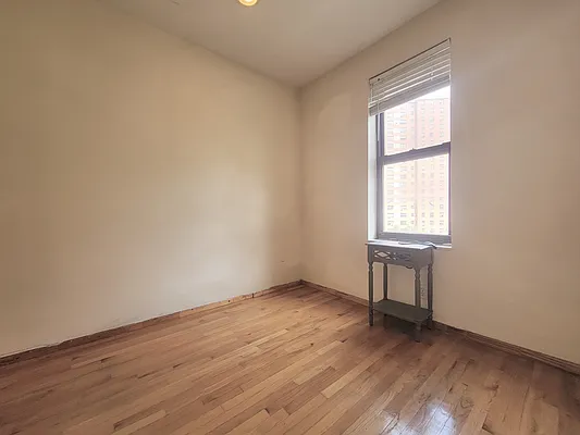 Rented by Compass | media 3