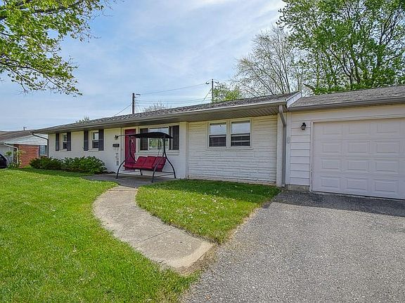 4th image of 302 Buttercup Ave