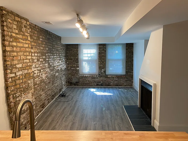 1505 N Leavitt St #G — Photo 4