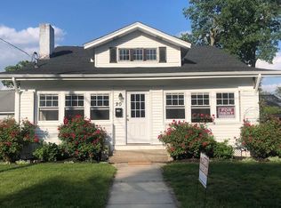 20 Paris St, Pawtucket, RI 02860