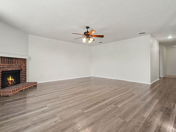 5th image of 3014 Deer Ridge Dr