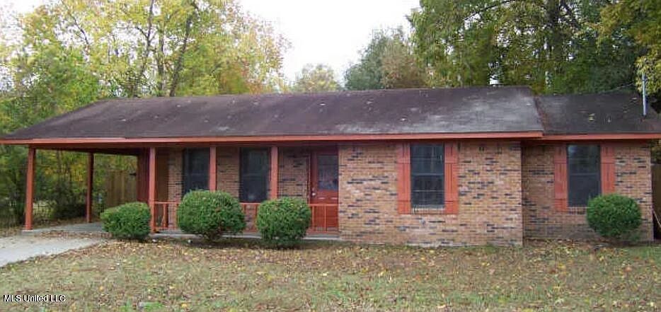 1st image of 615 Central Ave