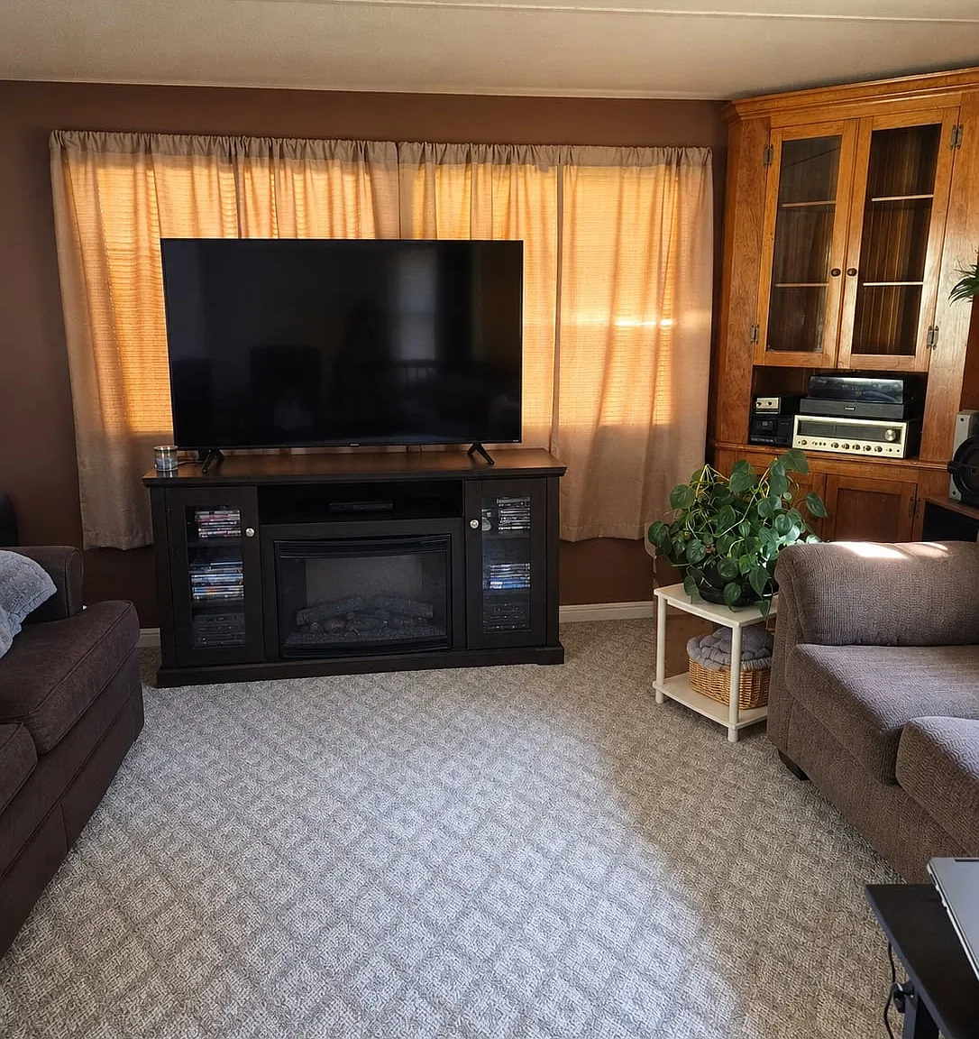2 bed, $900 — Photo 3