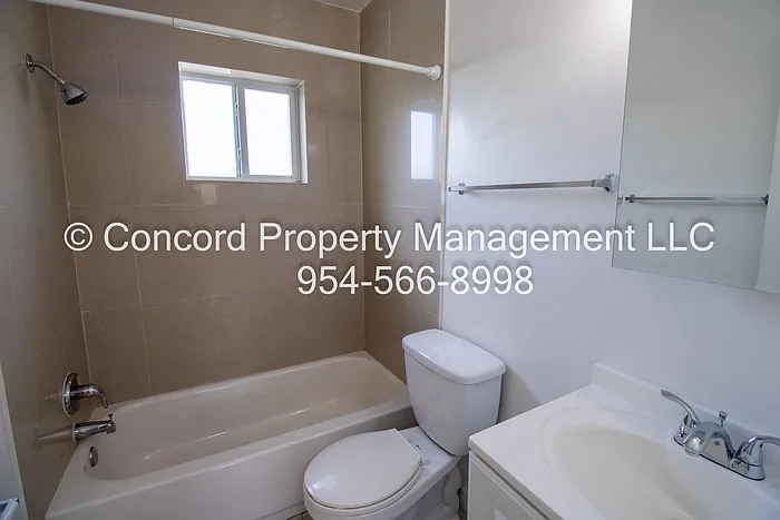 1727 Liberty St #12 — Photo 12