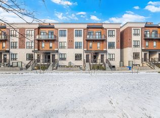 4015 Hickory Dr #19, Mississauga, ON L4W 0G6