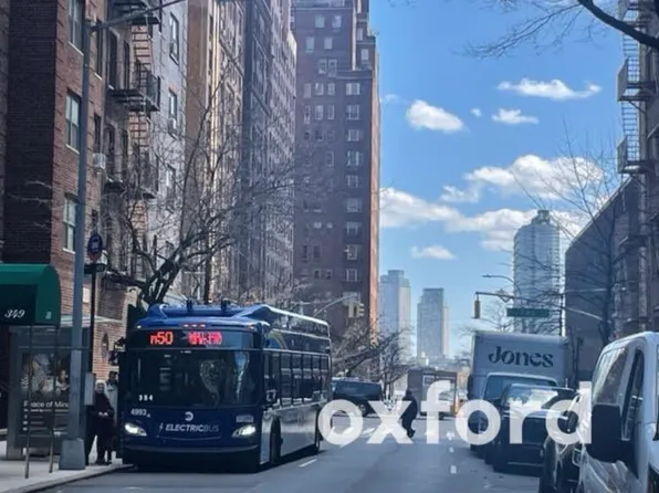 348 East 49th Street image 8 of 10