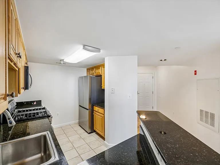 11710 Old Georgetown Rd #1029 — Photo 5