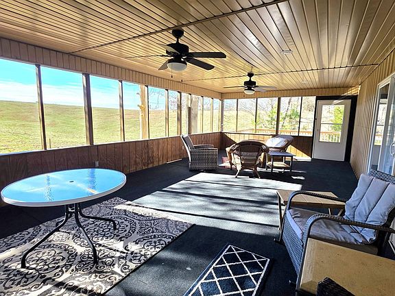 2nd image of 415 Beasley Rd