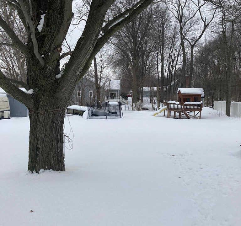 2nd image of 855 Oakdale Ct