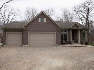 128 Lake Thunderbird Dr, Putnam, IL 61560