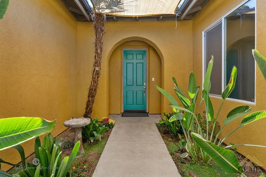 Building Photo - 5011 Pelican Hill Dr