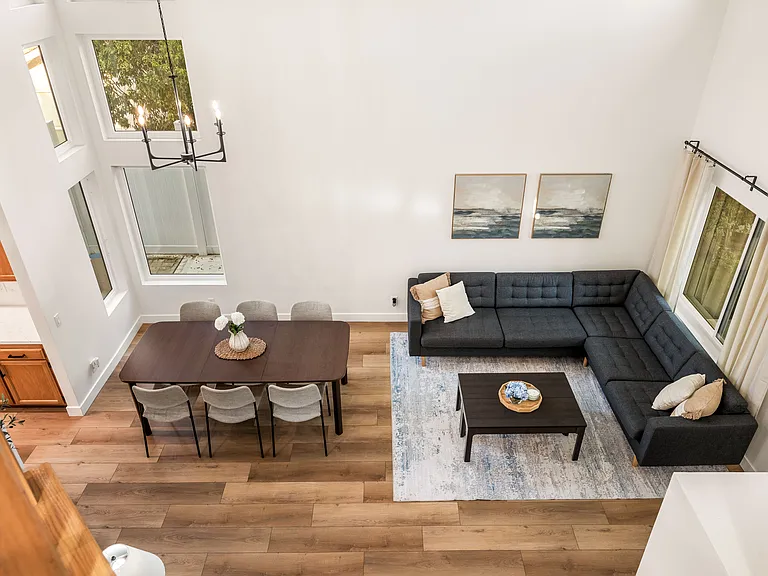 1131 Dincara Rd — Photo 11