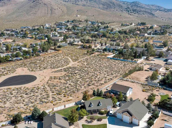 417 Kelsey Ct, Minden, NV 89423