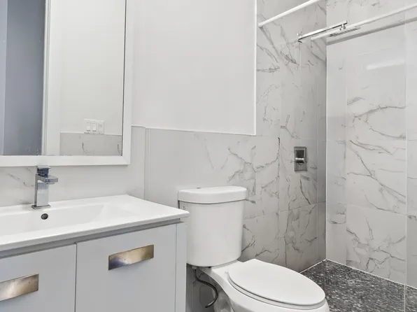 164 Underhill Avenue image 12 of 18