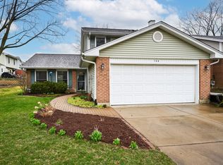 144 Regency Dr, Lombard, IL 60148