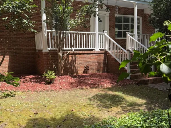 1800 Kirkwood Dr, Durham, NC 27705