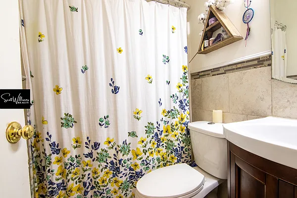 Rented by Scott Williams Realty LLC | media 17