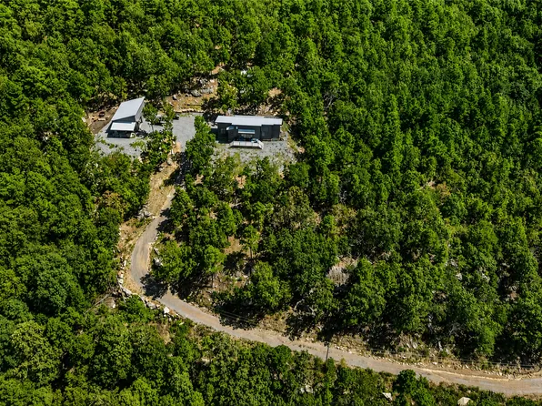 10 Moonshine Dr, Clayton, OK 74536